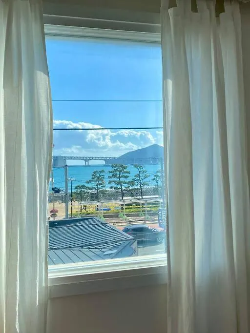 Rousey Apartment Busan