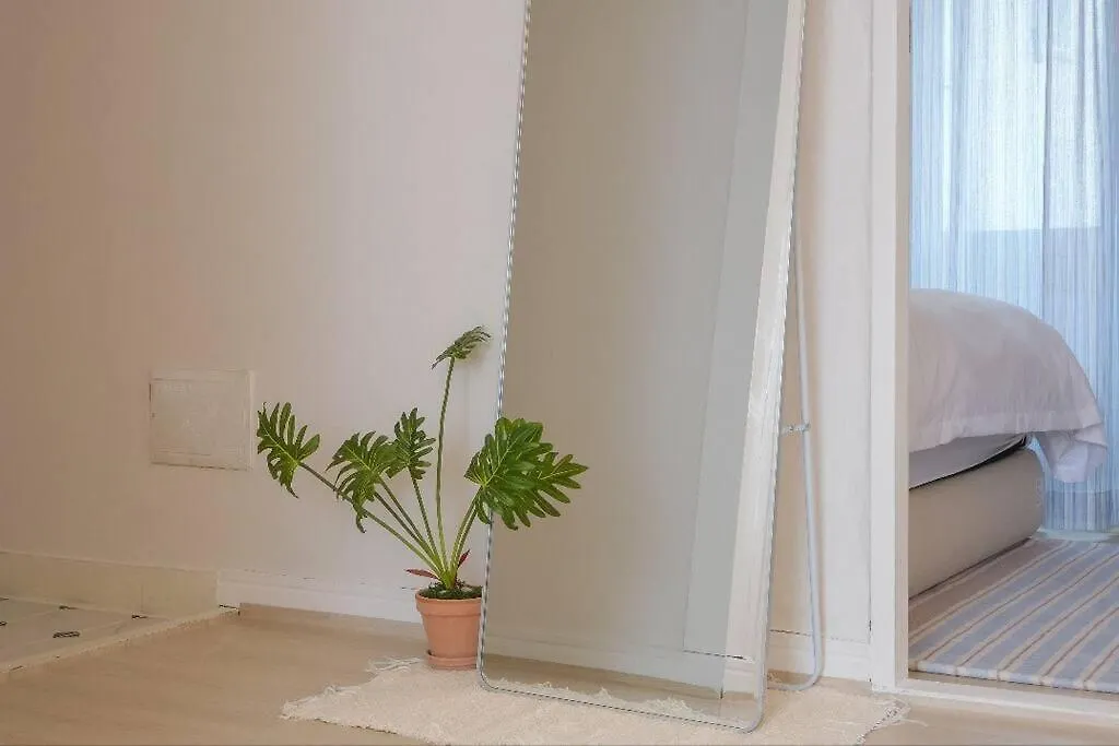 Rousey Apartment Busan