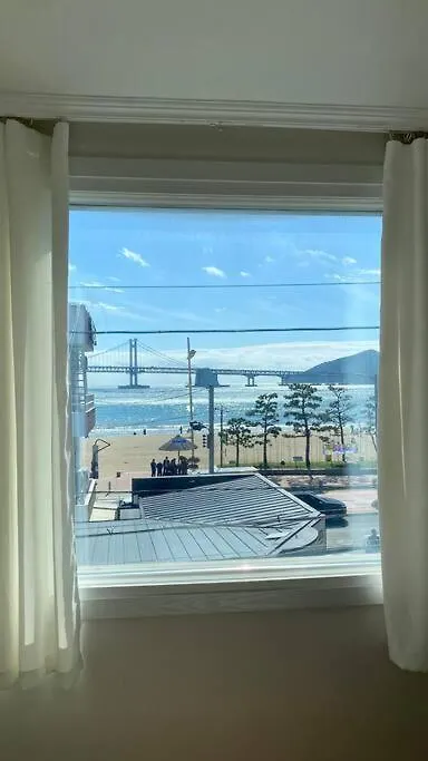 Rousey Apartment Busan