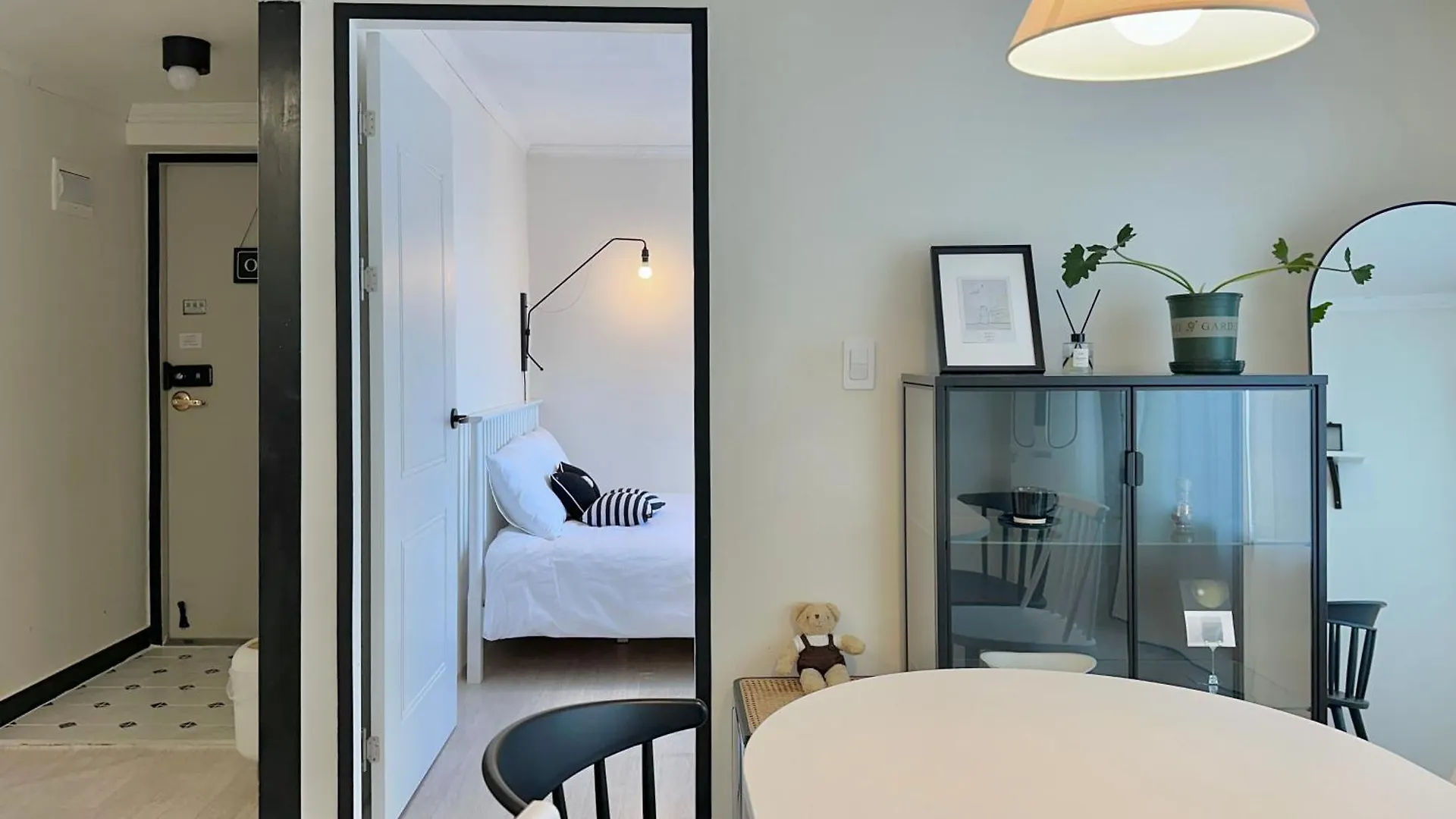 Rousey Apartment Busan