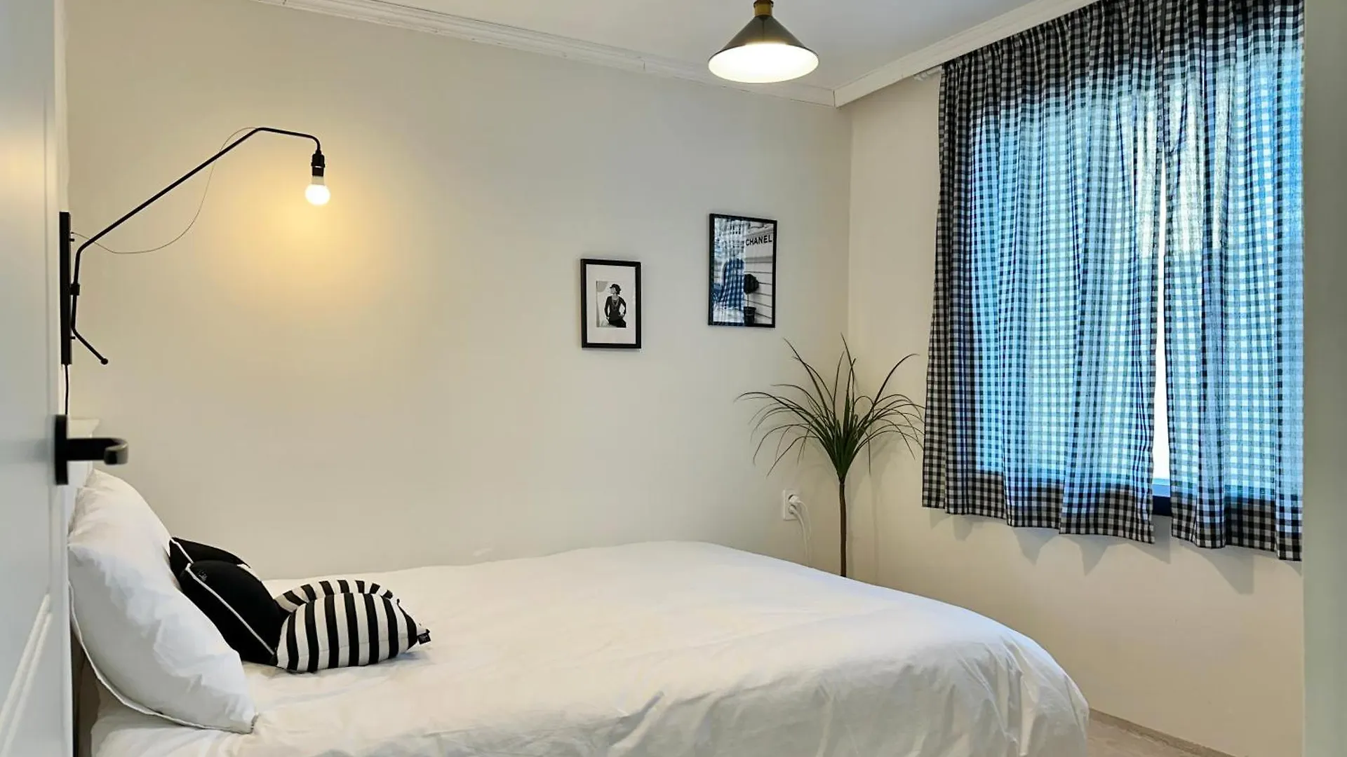 Rousey Apartment Busan