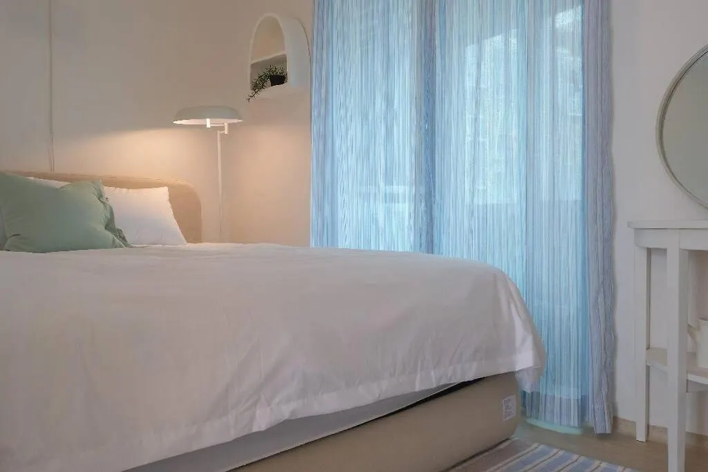 Rousey Apartment Busan