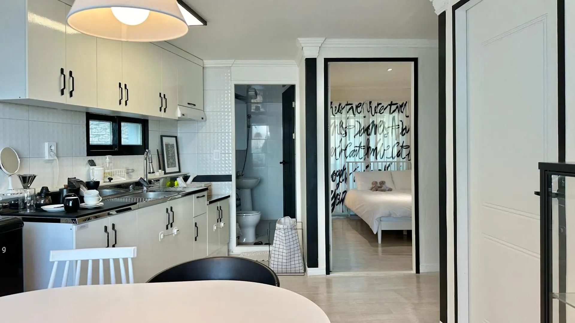 Rousey Apartman Puszan
